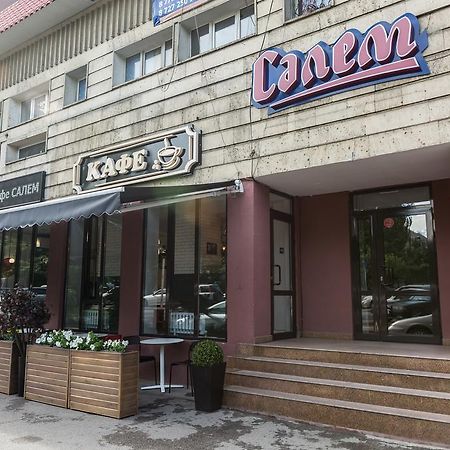 Salem Hotel On Abaya Алма Ата Екстериор снимка